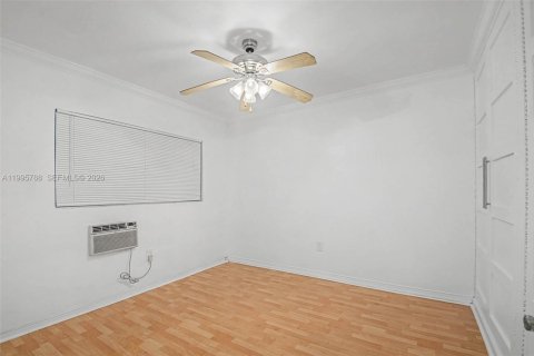 Apartamento en alquiler en Miami, Florida, 1 dormitorio, 42.92 m2 № 2058355 - foto 6