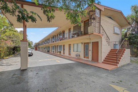 Apartamento en alquiler en Miami, Florida, 1 dormitorio, 42.92 m2 № 2058355 - foto 21