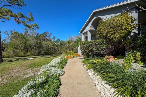 House in Hudson, Florida 3 bedrooms, 165.46 sq.m. № 1584043 - photo 13