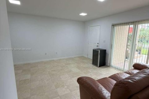 Apartment in Miami, Florida 2 bedrooms, 91.69 sq.m. № 2042451 - photo 10