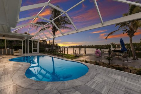 House in Longboat Key, Florida 4 bedrooms, 305.46 sq.m. № 1778803 - photo 2