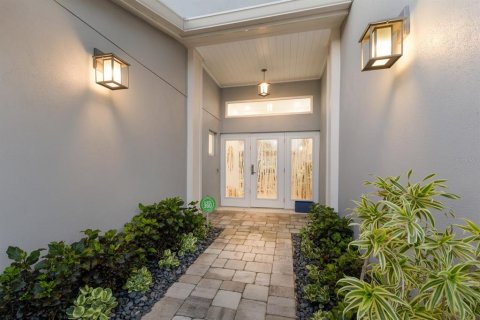 House in Longboat Key, Florida 4 bedrooms, 305.46 sq.m. № 1778803 - photo 9