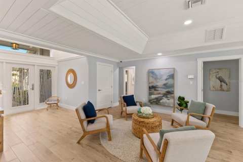 House in Longboat Key, Florida 4 bedrooms, 305.46 sq.m. № 1778803 - photo 12
