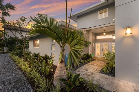 House in Longboat Key, Florida 4 bedrooms, 305.46 sq.m. № 1778803 - photo 8