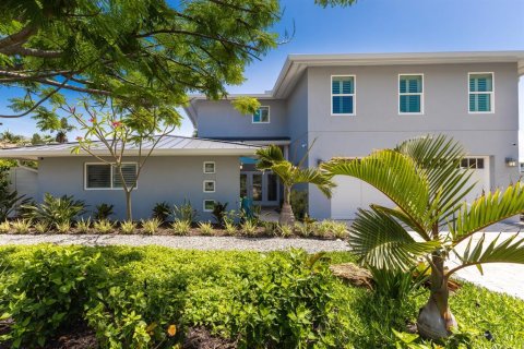 House in Longboat Key, Florida 4 bedrooms, 305.46 sq.m. № 1778803 - photo 6
