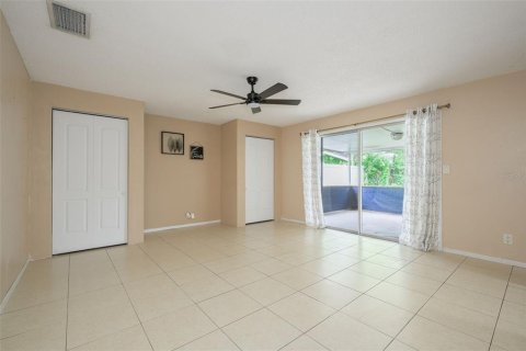 Villa ou maison à vendre à Port Orange, Floride: 3 chambres, 141.58 m2 № 2131524 - photo 11