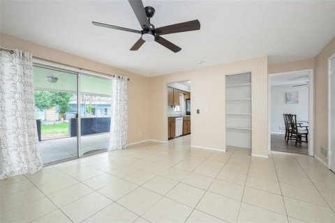 Villa ou maison à vendre à Port Orange, Floride: 3 chambres, 141.58 m2 № 2131524 - photo 12