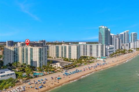 Copropriété à vendre à Hollywood, Floride: 1 chambre, 99.41 m2 № 1982281 - photo 22