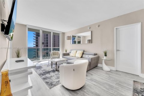 Copropriété à vendre à Hollywood, Floride: 1 chambre, 99.41 m2 № 1982281 - photo 9