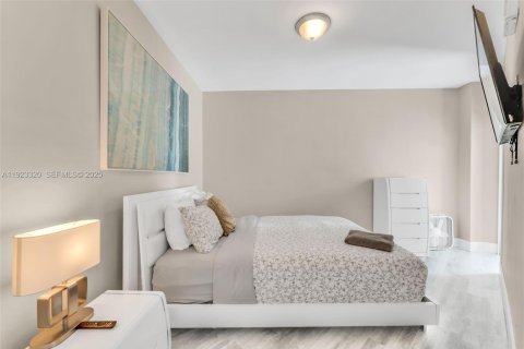 Copropriété à vendre à Hollywood, Floride: 1 chambre, 99.41 m2 № 1982281 - photo 14