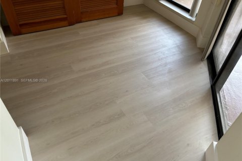 Copropriété à louer à Miami, Floride: 2 chambres, 111.48 m2 № 2075053 - photo 20
