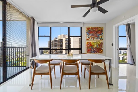 Condominio en venta en Aventura, Florida, 2 dormitorios, 121.98 m2 № 1818306 - foto 5