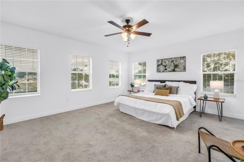 House in Saint Petersburg, Florida 4 bedrooms, 280.1 sq.m. № 1907621 - photo 30