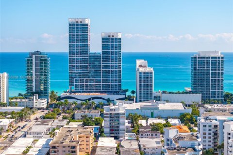 Condominio en venta en Miami Beach, Florida, 2 dormitorios, 109.16 m2 № 1995003 - foto 30