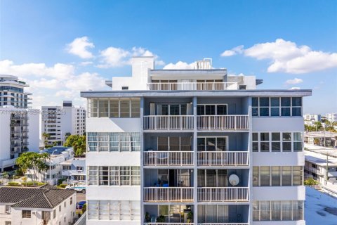Condominio en venta en Miami Beach, Florida, 2 dormitorios, 109.16 m2 № 1995003 - foto 21