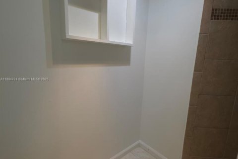 Copropriété à louer à Plantation, Floride: 2 chambres, 87.33 m2 № 1931147 - photo 6