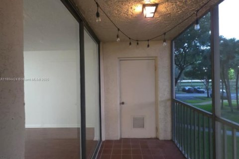 Copropriété à louer à Plantation, Floride: 2 chambres, 87.33 m2 № 1931147 - photo 8