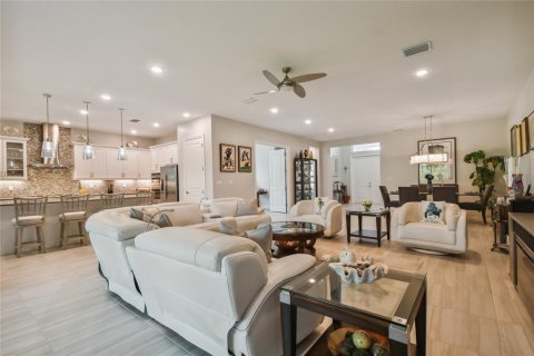 House in Bradenton, Florida 3 bedrooms, 267.93 sq.m. № 1679682 - photo 11