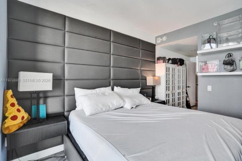 Condominio en venta en Miami, Florida, 3 dormitorios, 107.02 m2 № 2032699 - foto 6