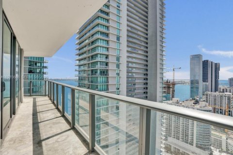 Condominio en venta en Miami, Florida, 3 dormitorios, 107.02 m2 № 2032699 - foto 2