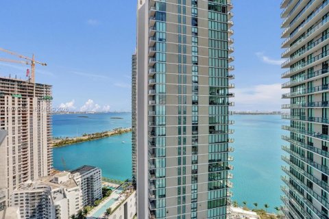 Condominio en Miami, Florida, 3 dormitorios № 2032699