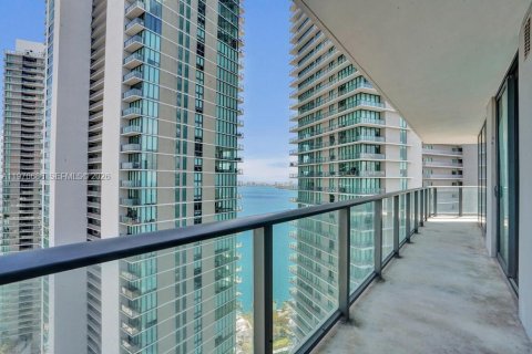 Condominio en venta en Miami, Florida, 3 dormitorios, 107.02 m2 № 2032699 - foto 20