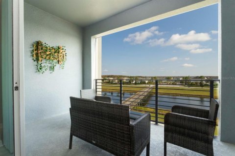 Condo in Kissimmee, Florida, 2 bedrooms in STOREY LAKE  № 2280015 - photo 16