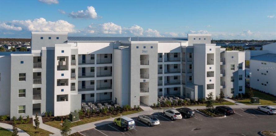Condo in Kissimmee, Florida, 2 bedrooms in STOREY LAKE  № 2280015