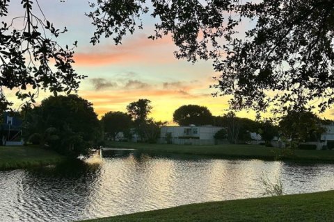 Adosado en venta en Wellington, Florida, 2 dormitorios, 146.51 m2 № 2245464 - foto 17