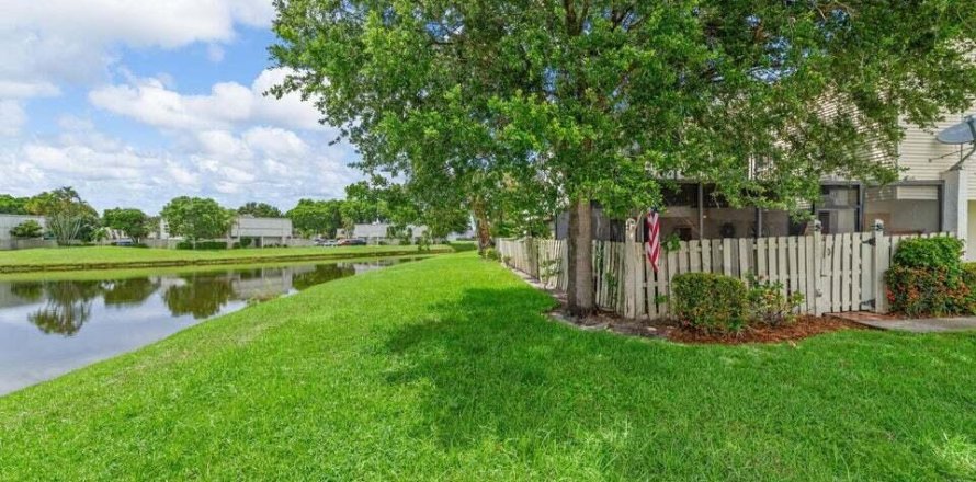 Adosado en Wellington, Florida 2 dormitorios, 146.51 m2 № 2245464