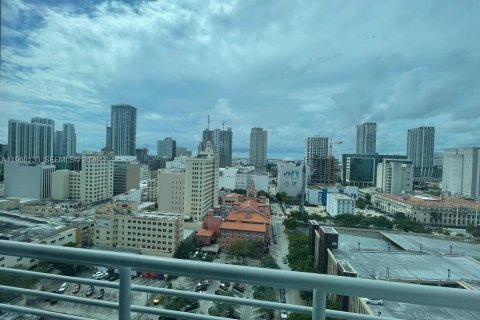 Condominio en alquiler en Miami, Florida, 2 dormitorios, 107.12 m2 № 2027810 - foto 7