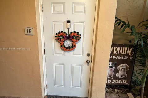 Apartamento en alquiler en Doral, Florida, 2 dormitorios, 98.48 m2 № 1953664 - foto 7