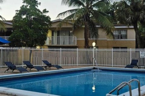 Apartamento en alquiler en Doral, Florida, 2 dormitorios, 98.48 m2 № 1953664 - foto 6