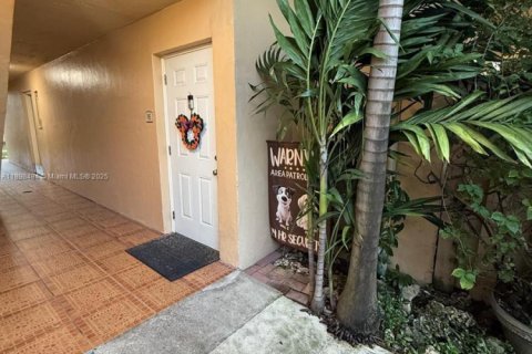 Apartamento en alquiler en Doral, Florida, 2 dormitorios, 98.48 m2 № 1953664 - foto 8