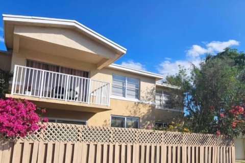 Apartamento en alquiler en Doral, Florida, 2 dormitorios, 98.48 m2 № 1953664 - foto 4