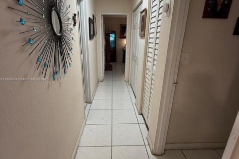 Apartamento en alquiler en Doral, Florida, 2 dormitorios, 98.48 m2 № 1953664 - foto 24