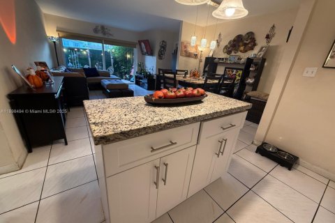 Apartamento en alquiler en Doral, Florida, 2 dormitorios, 98.48 m2 № 1953664 - foto 14