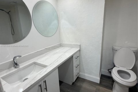 Снять в аренду таунхаус в Дейви, Флорида 3 спальни, 116.13м2, № 1932806 - фото 17