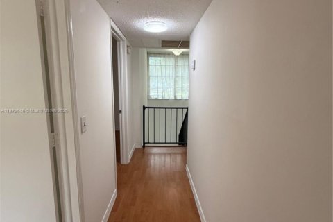 Снять в аренду таунхаус в Дейви, Флорида 3 спальни, 116.13м2, № 1932806 - фото 10