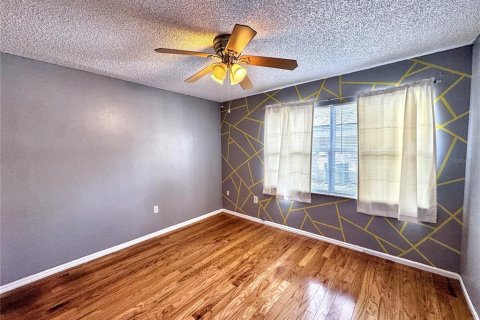 Villa ou maison à louer à Kissimmee, Floride: 3 chambres, 143.26 m2 № 1901705 - photo 4