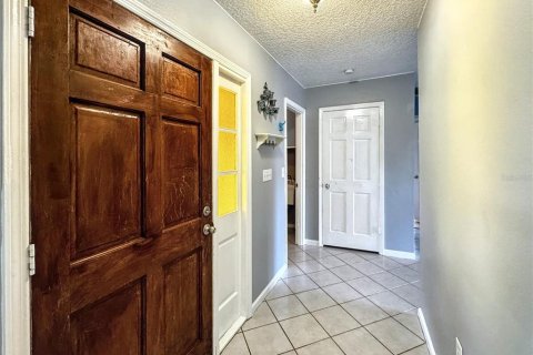 Villa ou maison à louer à Kissimmee, Floride: 3 chambres, 143.26 m2 № 1901705 - photo 6