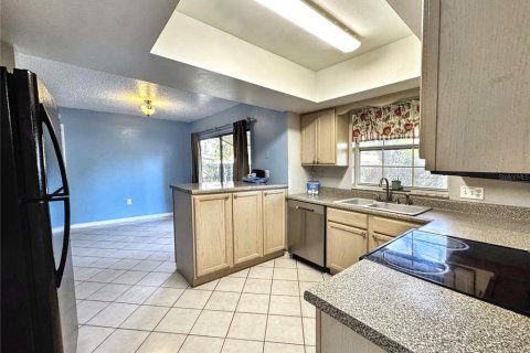 Villa ou maison à louer à Kissimmee, Floride: 3 chambres, 143.26 m2 № 1901705 - photo 2