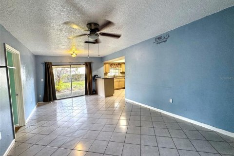 Villa ou maison à louer à Kissimmee, Floride: 3 chambres, 143.26 m2 № 1901705 - photo 7