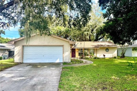 Villa ou maison à louer à Kissimmee, Floride: 3 chambres, 143.26 m2 № 1901705 - photo 1