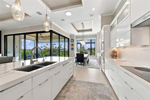 Villa ou maison à louer à Treasure Island, Floride: 4 chambres, 313.55 m2 № 2383630 - photo 25