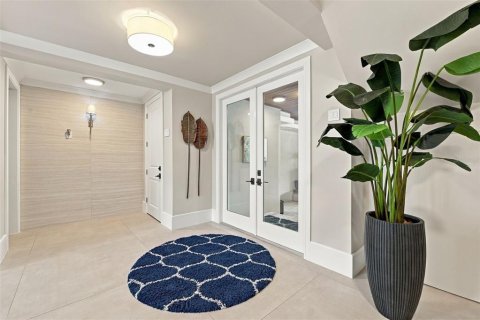 Villa ou maison à louer à Treasure Island, Floride: 4 chambres, 313.55 m2 № 2383630 - photo 7