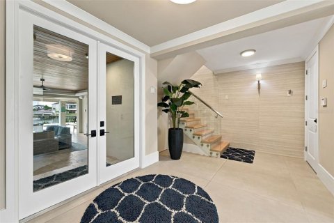 Villa ou maison à louer à Treasure Island, Floride: 4 chambres, 313.55 m2 № 2383630 - photo 8