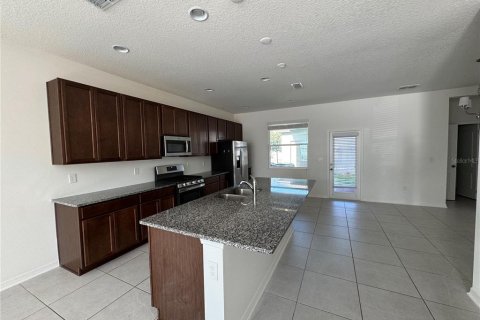 Casa en alquiler en Winter Garden, Florida, 3 dormitorios, 170.48 m2 № 1917366 - foto 3