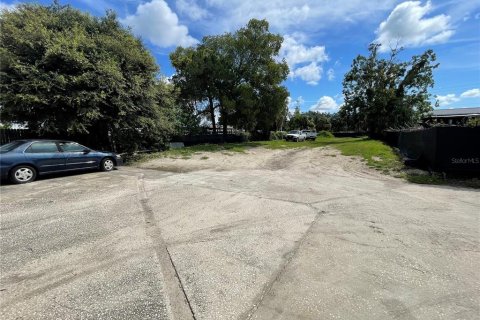 Immobilier commercial à vendre à Orlando, Floride: 855.72 m2 № 1912939 - photo 10