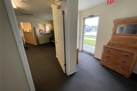 Immobilier commercial à vendre à Orlando, Floride: 855.72 m2 № 1912939 - photo 11